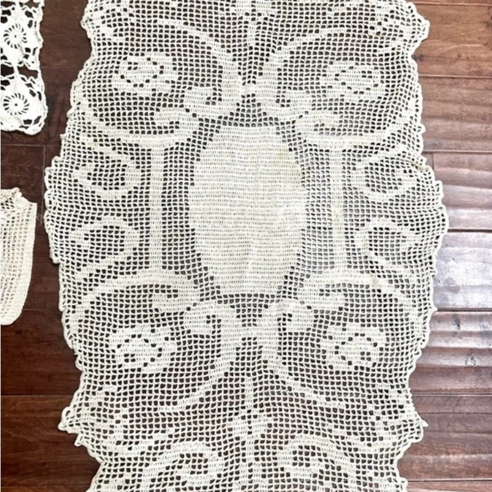 Vintage Crochet Lace Table Linens and Wrist Handbag  Make Up Bag